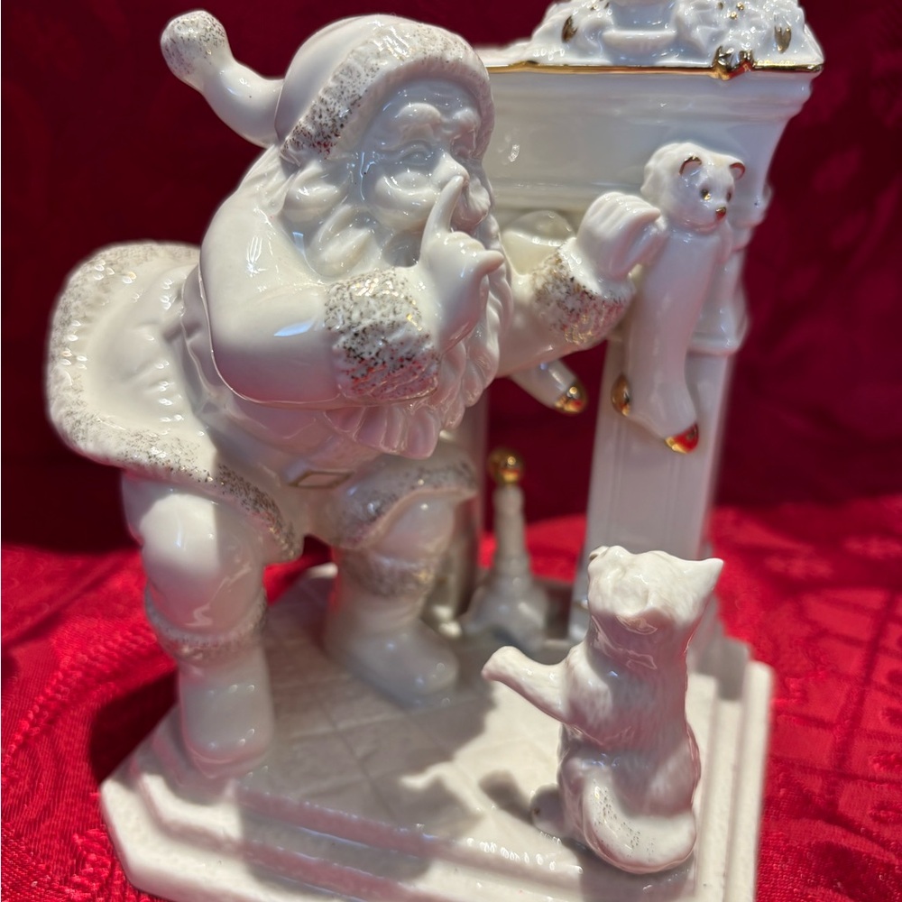 Mikasa Santa Figurine Holiday Decoration